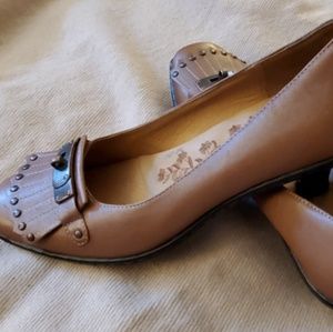 SOFFT loafer kitten heels